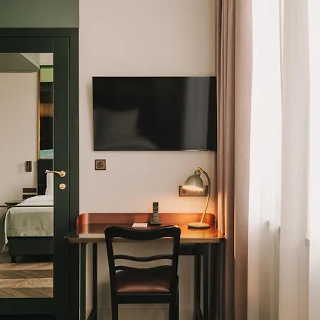 The Cyrus Готель Вроцлав