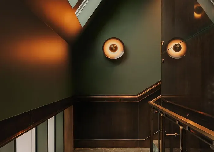 The Cyrus 弗罗茨瓦夫